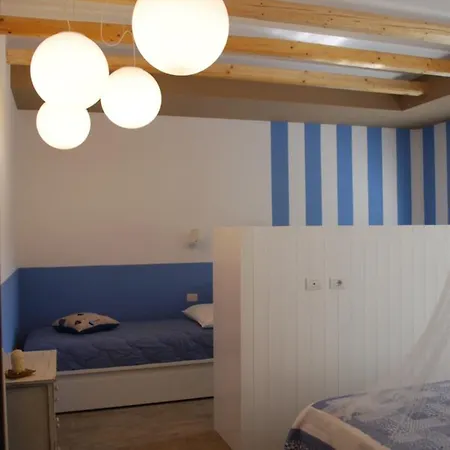 Casa Polly Couette-café 2*