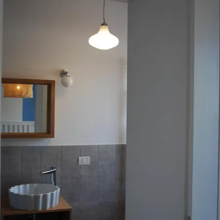 לינה וארוחת בוקר Casa Polly גרוטמארה