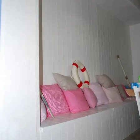לינה וארוחת בוקר Casa Polly