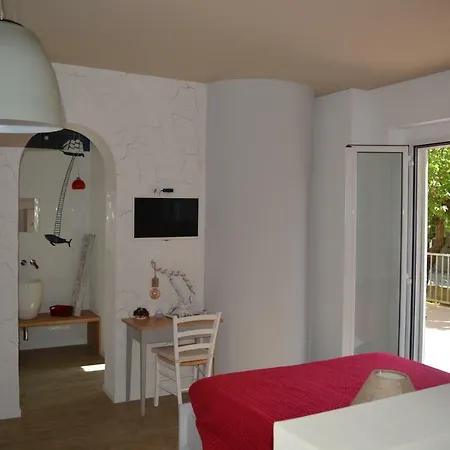 לינה וארוחת בוקר Casa Polly